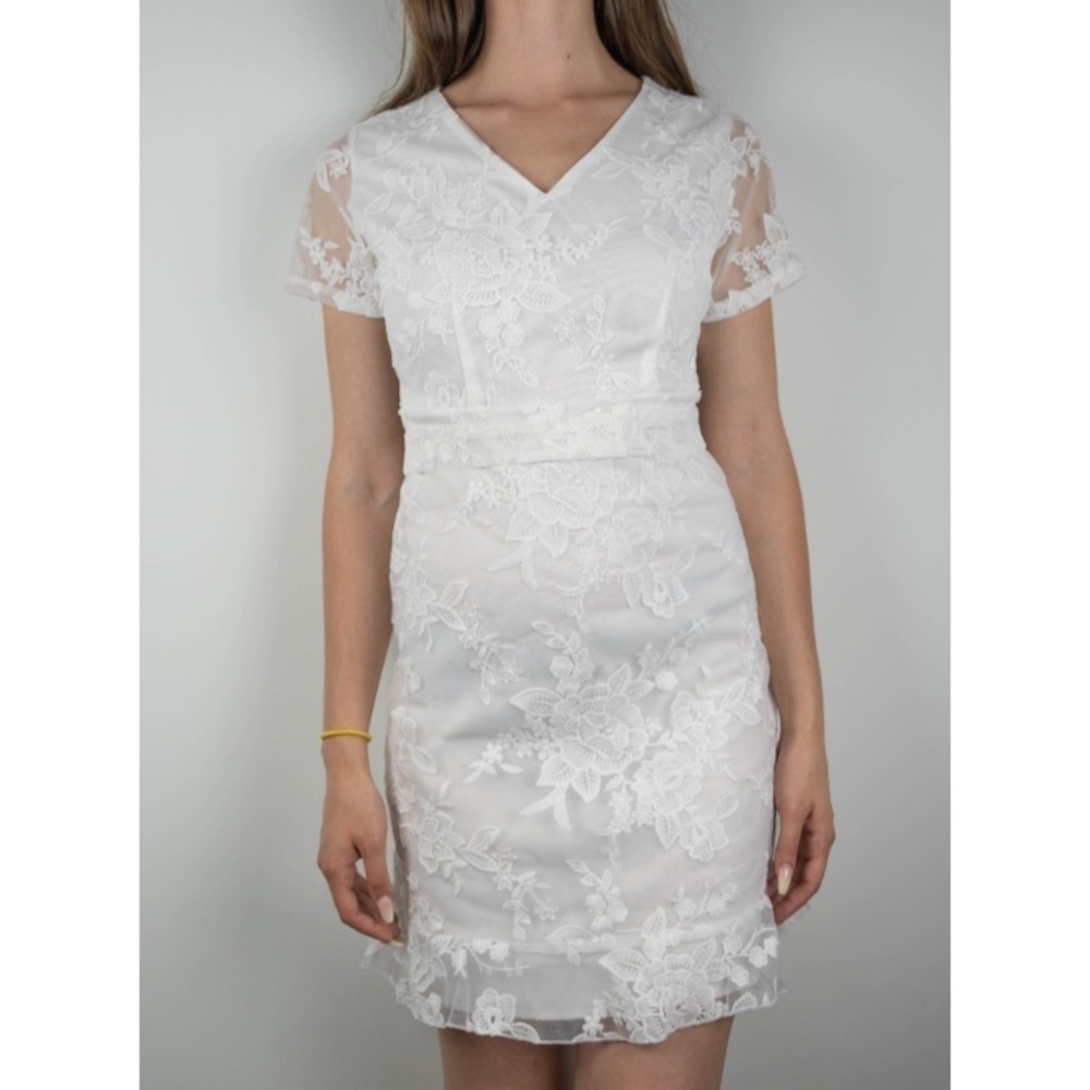 NEW White Lace Floral Short Sleeve Mini Dress